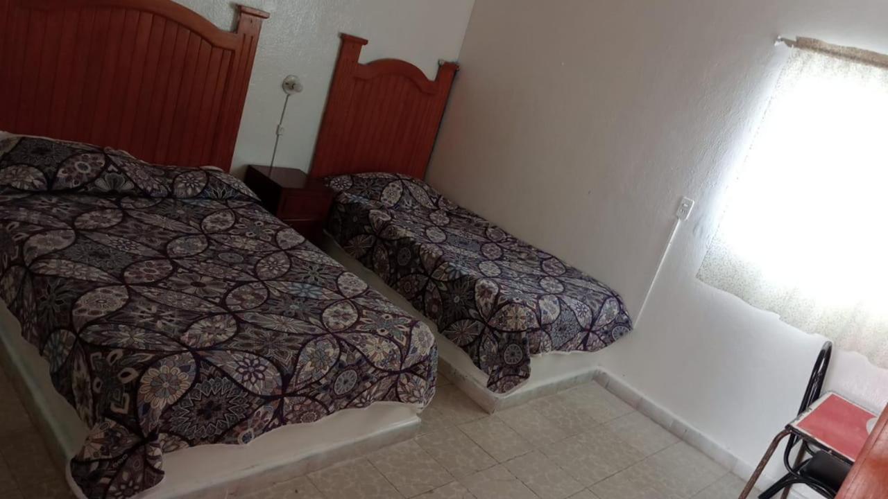 Hotel Rocio Cedral Buitenkant foto